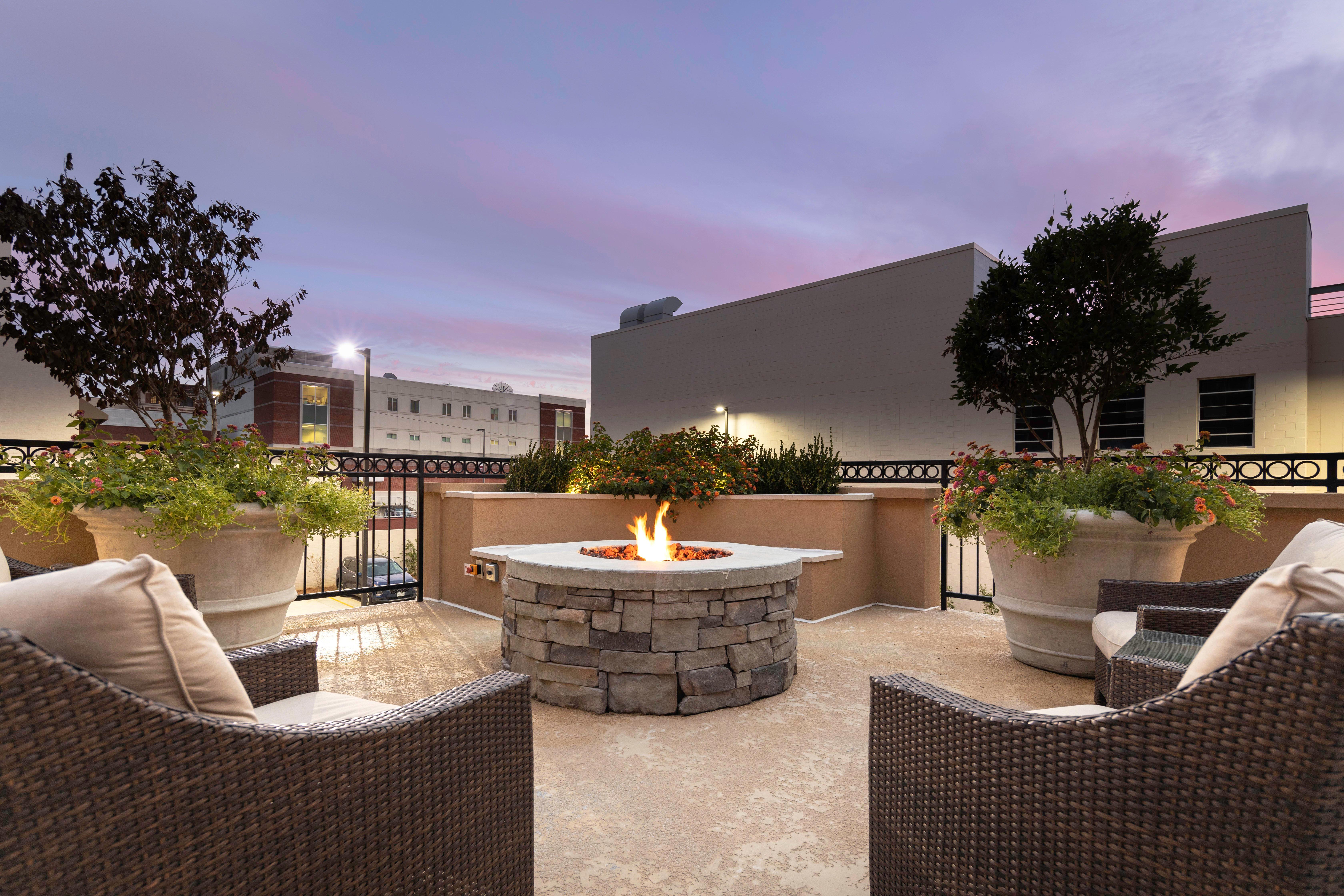 Staybridge Suites Montgomery - Downtown By Ihg Экстерьер фото